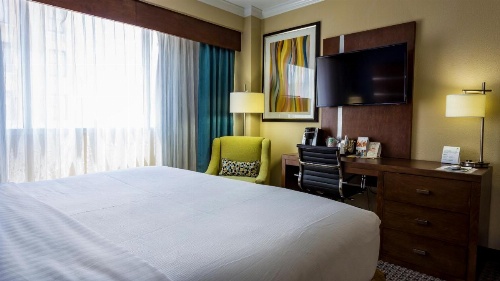 Holiday Inn Houston Downtown image 24