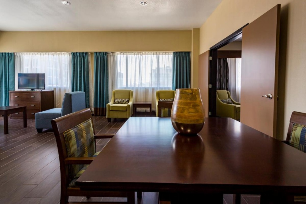 Holiday Inn Houston Downtown Image 39