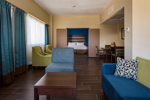 Holiday Inn Houston Downtown image 40