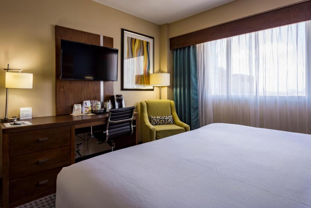 Holiday Inn Houston Downtown Image 7